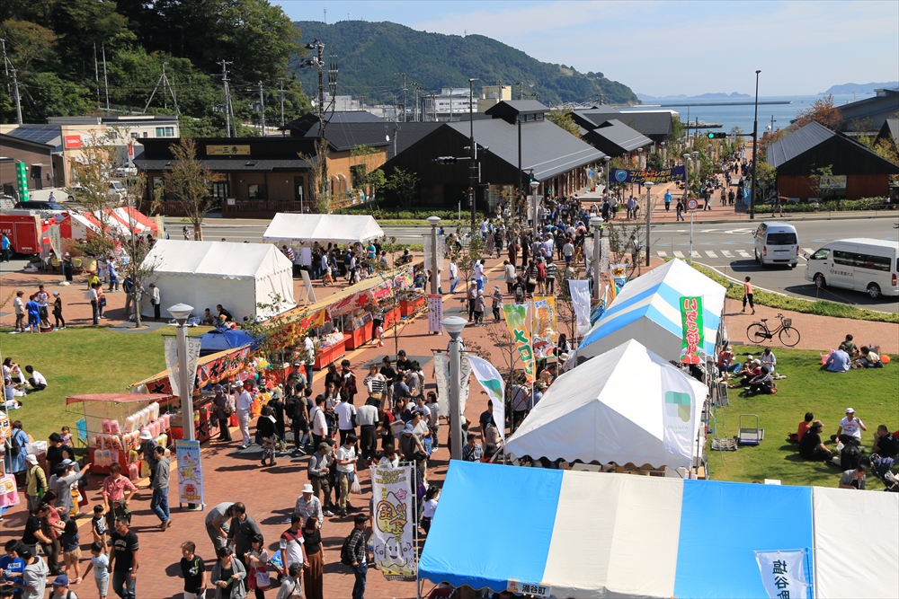 宮城県 女川町「女川駅前広場」